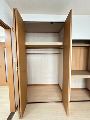 ジェネシス竹下の収納