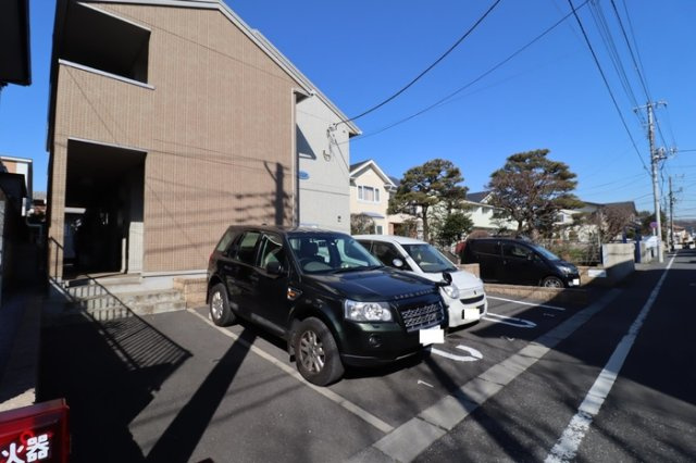 ローズガーデンＳの駐車場