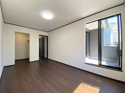 【洋室】 | 那覇市具志（全7棟）D号棟 | D号棟　洋室7.5帖＋WIC付き♪