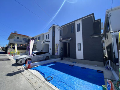 【外観】 | 那覇市具志（全7棟）D号棟 | D号棟　並列駐車2台完備♪