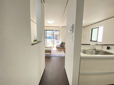 【居間・リビング】 | 那覇市具志（全7棟）D号棟 | D号棟　LDK17.5帖♪フリーコーナー付き♪