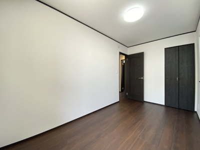 【洋室】 | 那覇市具志（全7棟）D号棟 | D号棟　洋室5.62帖＋CL付き♪