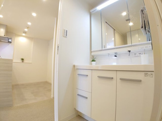 【独立洗面台】