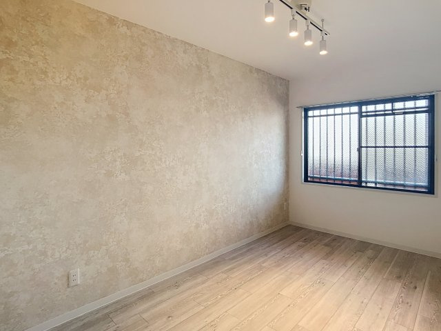 エストメンツ中泉の洋室|個人の部屋や寝室として使える洋室です