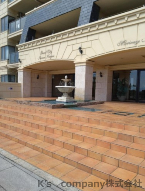 ◎藤沢市片瀬海岸　グランシティ湘南海岸マリナージュスクエア　のエントランス|エントランス周辺スペース◇
