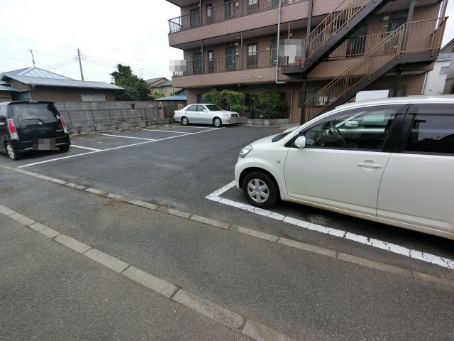 【駐車場】