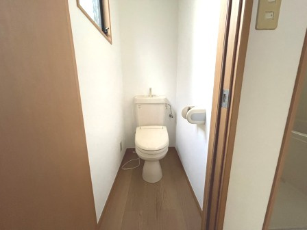 アートストリート新井のトイレ