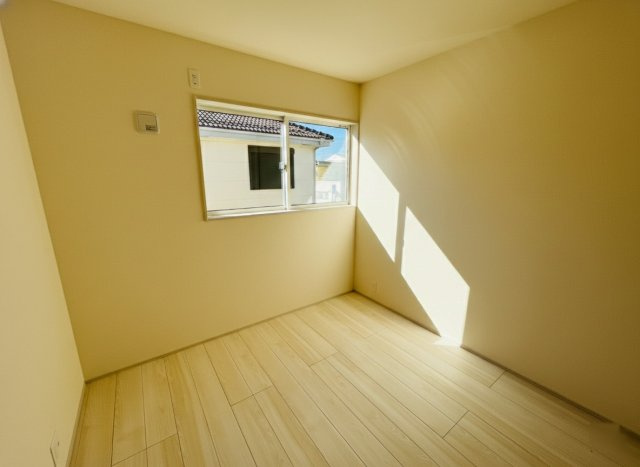 【Livele Garden】　下都賀郡野木町若林　第２　全1邸の洋室|〇2階　洋室　4.7帖〇
お子様ひとりひとりにお部屋を持たせることができます♪
2026年2月撮影