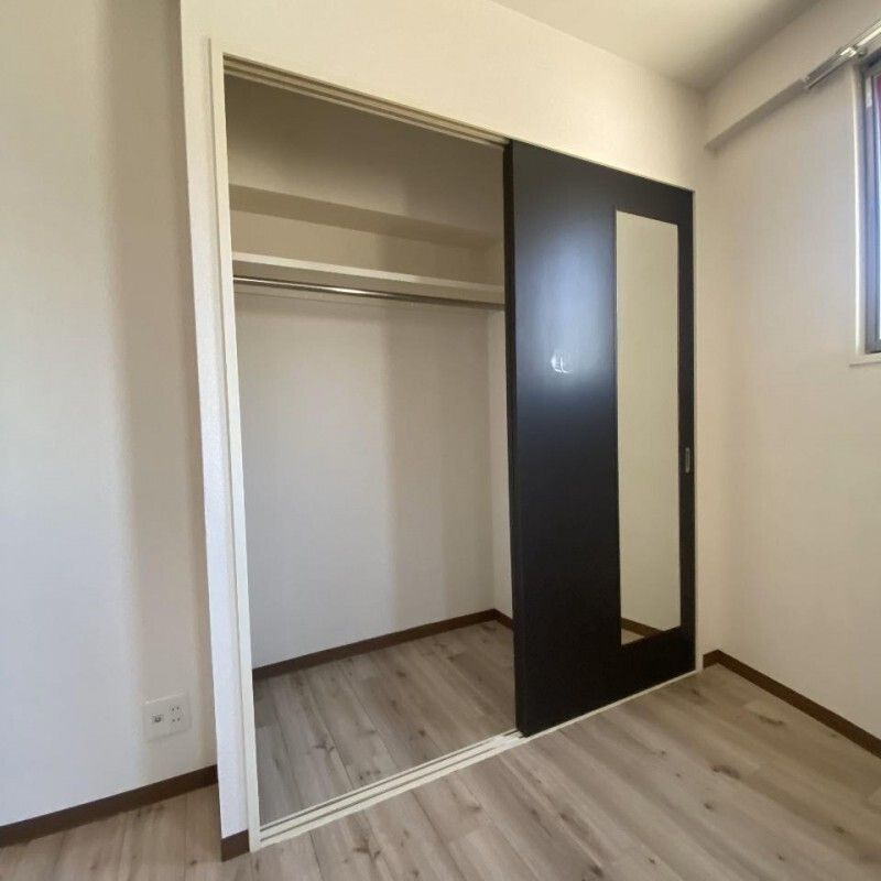 インペリアル新町の収納