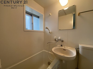 シンプルな浴室です。