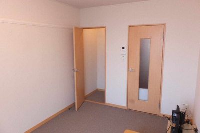 【居間・リビング】 | レオパレスセブンスヒルⅤ