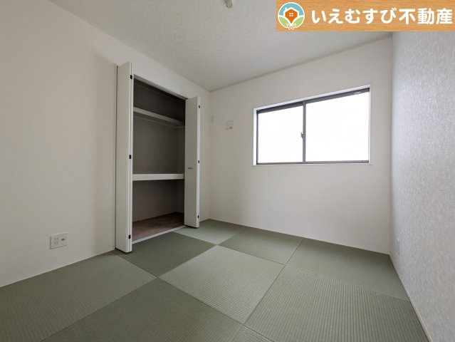 Cradle garden　鴻巣市筑波第5の和室|すぐ横になれる和室は、みんながほっと一息つける空間
ちょっとした休憩や来客時、お子様のお世話にも大活躍しそうですね♪