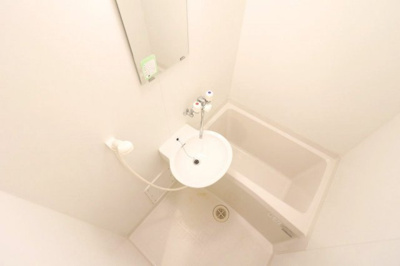 【浴室】 | レオパレスセブンスヒルⅢ | 物件同タイプの写真です。