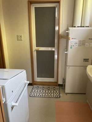 【脱衣所】 | 文苑1丁目売家 | お出掛け準備、毎日のお洗濯、入浴と頻繁に使用する大事な場所☆これだけゆとりがあれば快適に毎日過ごせますね☆