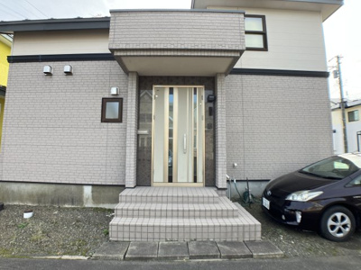 【エントランス】 | 文苑1丁目売家 | すっきりとしたスタイリッシュなエントランス♪