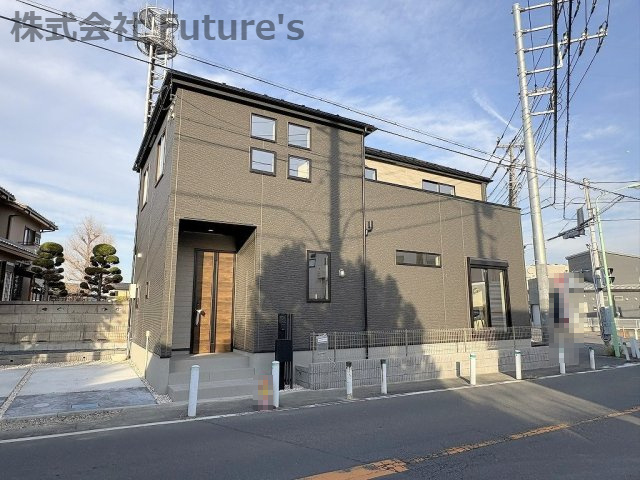 三郷市鷹野5丁目　新築戸建　全1棟の外観|学校やスーパー、コンビニが近く子育てしやすい住環境です！