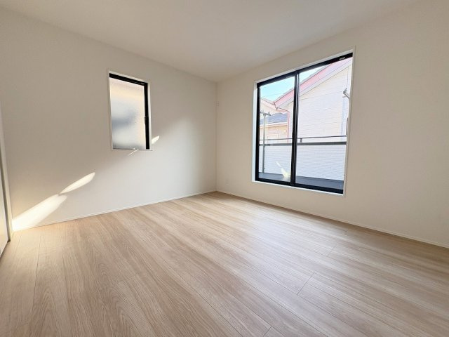 三郷市鷹野5丁目　新築戸建　全1棟の洋室|同施工会社の参考写真になります。