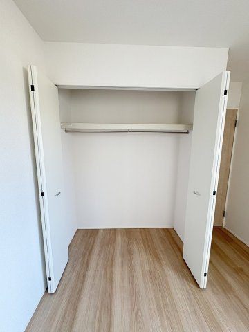 三郷市鷹野5丁目　新築戸建　全1棟の収納|同施工会社の参考写真になります。