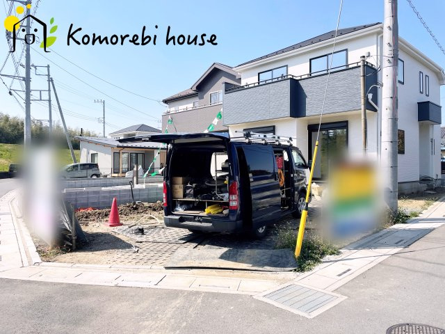 川島町下伊草　新築一戸建て　いろどりアイタウン　13の駐車場|駐車場があるので、車を買う予定の方も安心です