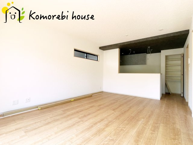 川島町下伊草　新築一戸建て　いろどりアイタウン　13の居間・リビング|居間です