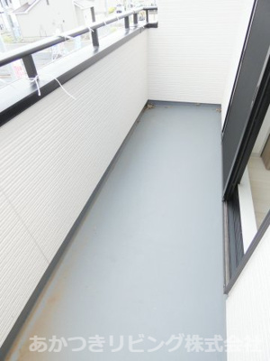 【バルコニー】 | いろどりアイタウン小山市粟宮 | ２箇所のバルコニーでたくさんのお洗濯物が干せます♪