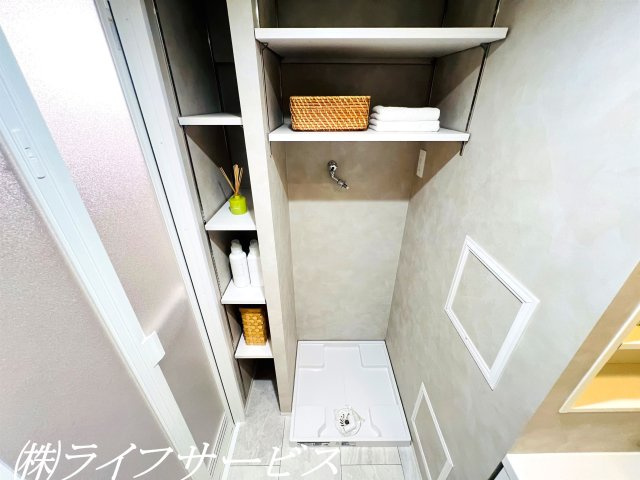 【洗面所】 | 新北野第2コーポ | 洗濯パン／横・上部に棚造作