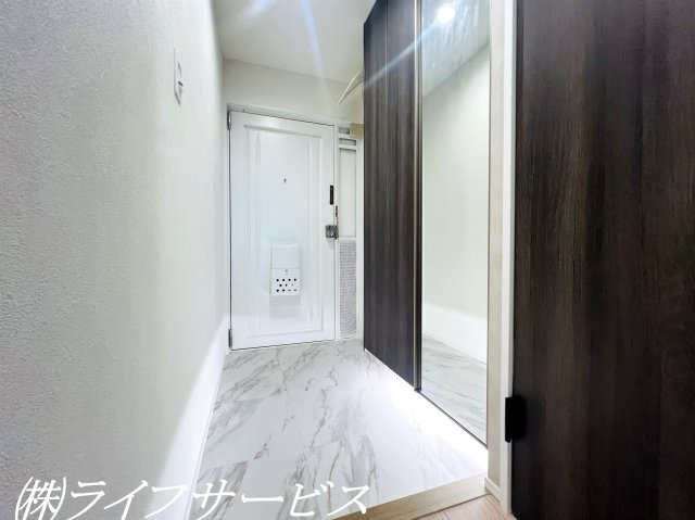 【玄関】 | 新北野第2コーポ | 玄関には天井高のシューズボックス有