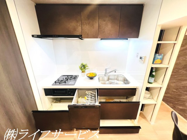 【キッチン】 | 新北野第2コーポ | システムキッチン／食器洗浄乾燥機付のキッチン！横に可動棚あり！