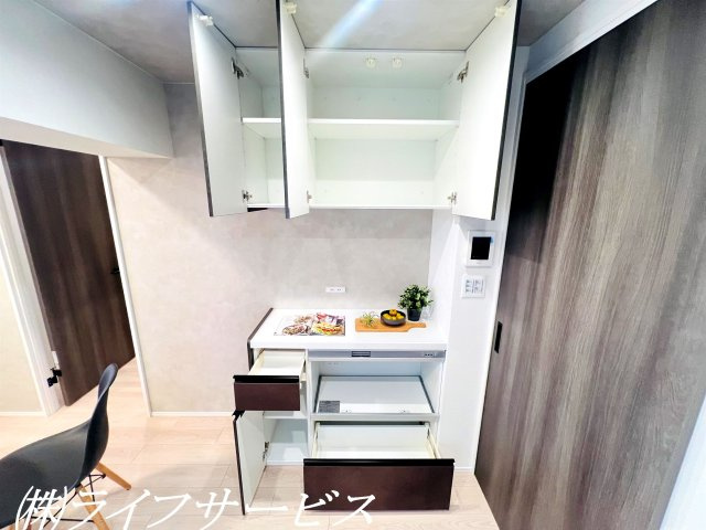 【キッチン】 | 新北野第2コーポ | キッチンカップボード設置済み！