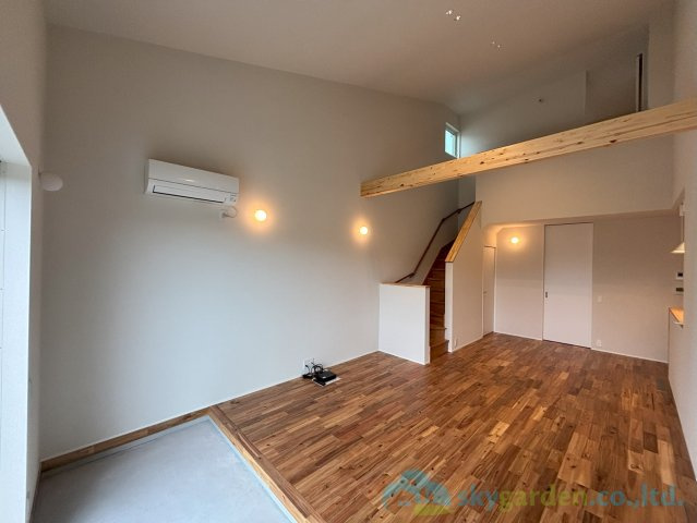 小田原市羽根尾　未入居戸建　全1棟1号棟の居間・リビング