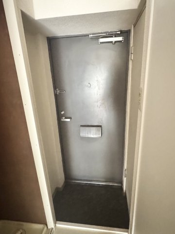 メイツ井荻の玄関