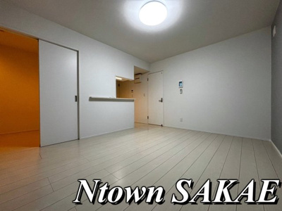 【居間・リビング】 | プランドール平安通 | 居間です