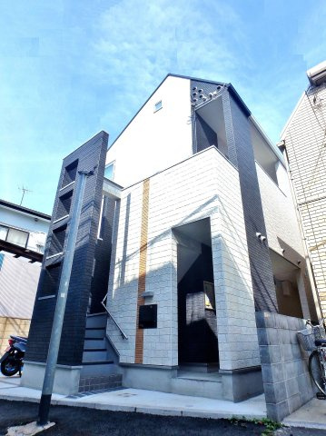 ファーストハウス北新宿の外観|おしゃれなエントランス