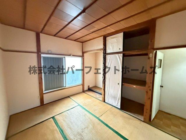 藤が尾4丁目貸家の和室|ゆったりとくつろげる和室です