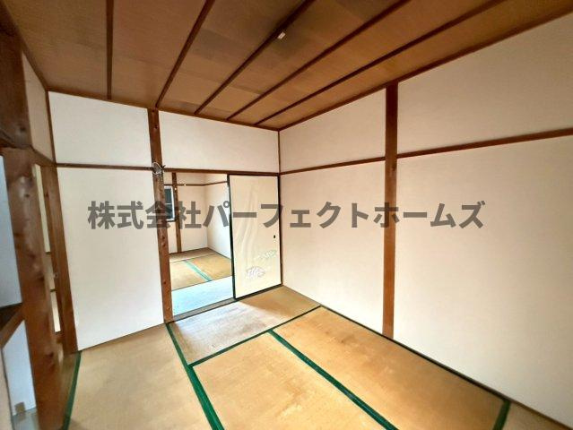 藤が尾4丁目貸家の和室|日本らしい落ち着いた雰囲気の和室です