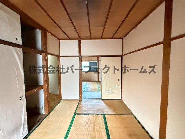 藤が尾4丁目貸家の和室|日本らしい落ち着いた雰囲気の和室です