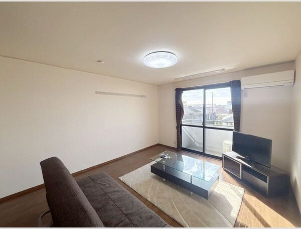 ドマーニ羽島の居間・リビング