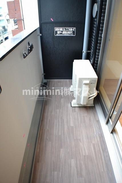 プレサンス難波クチュールのバルコニー