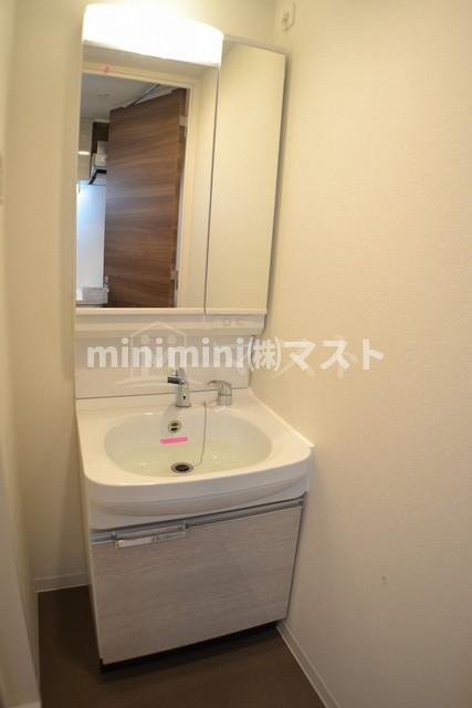 プレサンス難波クチュールの洗面所