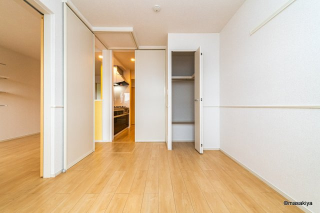 フィオーレ・アリッサムの居間・リビング