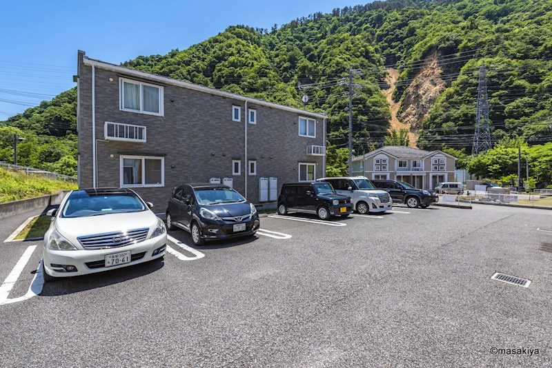 ガーデンハウス朝日山　Bの駐車場|駐車場