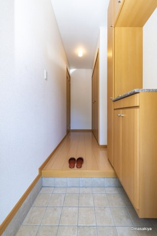 ガーデンハウス朝日山　Bの玄関|玄関