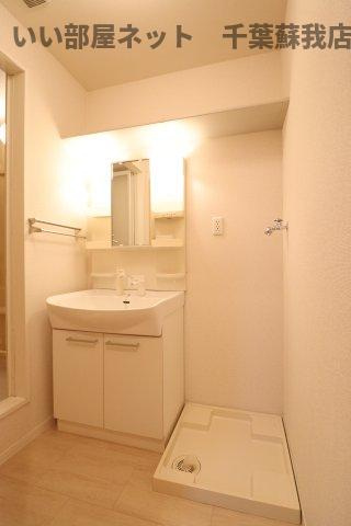 ヴィラージュおゆみ野の洗面所|コンパクトで使いやすい洗面所