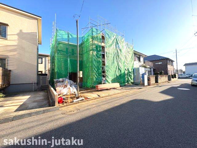【外観】 | 八千代台東４丁目　新築戸建 | R.7.11.2撮影　八千代台東４丁目　新築戸建　土地約40坪　2026年1月完成予定　旧開発分譲地内