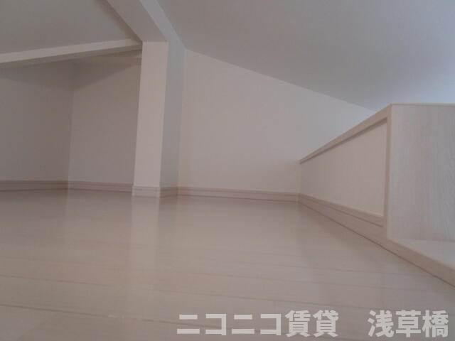 リブ千住の内装