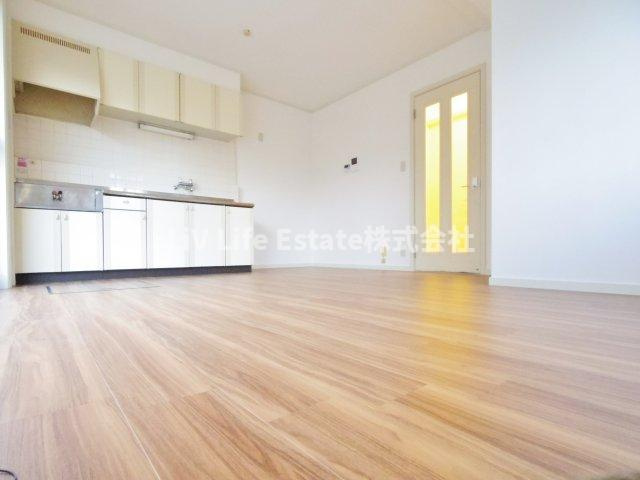 小平市仲町のテラス