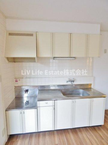 小平市仲町のテラスのキッチン