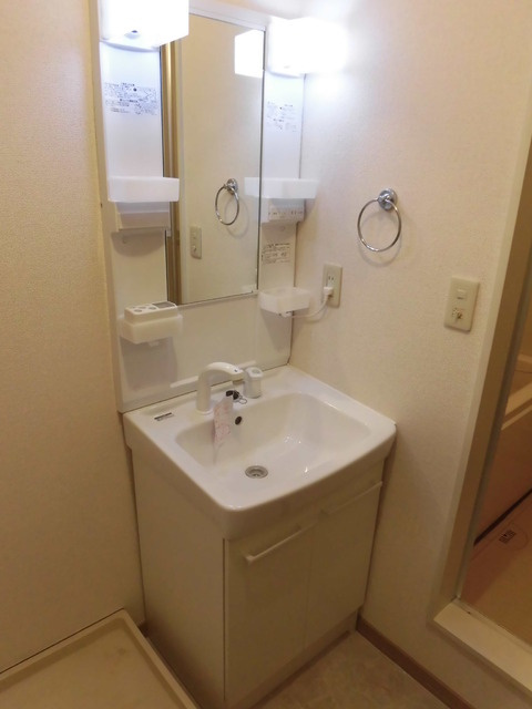 のらぼうの洗面所|独立洗面台