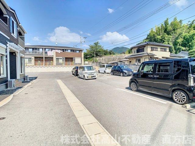 ベストライフ野面Ⅰの駐車場