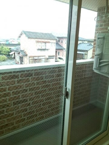 ゆいっと・グランデ　Ⅰのバルコニー